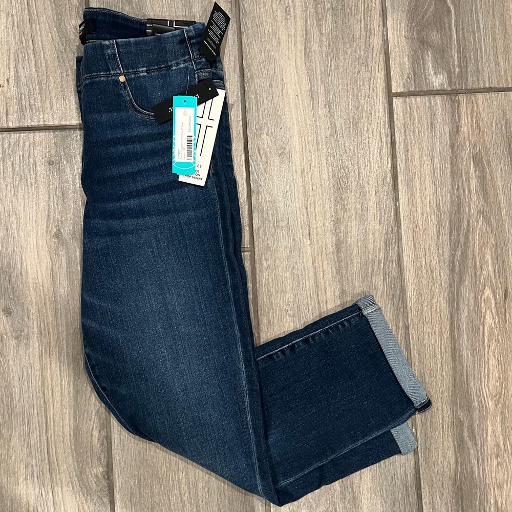 NWT Woman’s Cropped Skinny Jeans